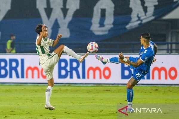 Persib Bandung Memerlukan Empat Poin Lagi untuk Amankan Gelar Juara