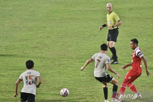 PSM Makassar Applauds Foreign Referee's Ability in Managing Relegation Battle Match
