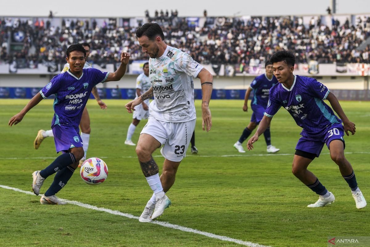 Keunggulan Persita Tangerang: Analisis Kemenangan Melawan Persib