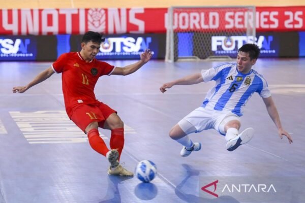 Here are some alternative titles for "Hasil Lengkap Undian Kualifikasi Piala Asia Futsal 2026 Indonesia":

1. "Rincian Undian Kualifikasi Piala Asia Futsal 2026 Indonesia"
2. "Detail Hasil Undian Kualifikasi Futsal Piala Asia 2026 di Indonesia"
3. "Hasil Komprehensif Undian Kualifikasi Futsal Piala Asia 2026 di Indonesia"
4. "Pengumuman Lengkap Undian Kualifikasi Futsal Piala Asia 2026 Indonesia"
5. "Kualifikasi Piala Asia Futsal 2026: Hasil Undian Indonesia Terbaru"
6. "Hasil Undian Lengkap Futsal Piala Asia 2026 di Indonesia"
7. "Rangkuman Hasil Undian Kualifikasi Piala Asia Futsal 2026 untuk Indonesia"
8. "Laporan Hasil Undian Kualitas Piala Asia Futsal 2026: Indonesia" 

Feel free to mix and match elements from these suggestions for a title that best fits your needs!