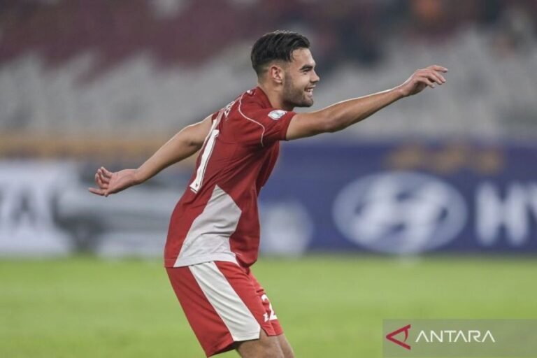 Berikut adalah beberapa alternatif judul untuk “Pendapat Vanenburg tentang Selebrasi Pacu Jalur Jens Raven”:

1. “Pandangan Vanenburg terhadap Perayaan Pacu Jalur Jens Raven”
2. “Ulasan Vanenburg Mengenai Selebrasi Pacu Jalur yang Dipimpin oleh Jens Raven”
3. “Wawasan Vanenburg tentang Festival Pacu Jalur: Perspektif Jens Raven”
4. “Analisis Vanenburg terhadap Event Pacu Jalur: Suara Jens Raven”
5. “Kritik dan Apresiasi Vanenburg dalam Selebrasi Pacu Jalur Versi Jens Raven”

Semoga salah satu dari alternatif ini sesuai dengan yang Anda cari!