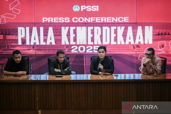 Berikut adalah beberapa alternatif judul untuk "Daftar Resmi Empat Negara Peserta Piala Kemerdekaan 2025":

1. "Empat Negara yang Berpartisipasi dalam Piala Kemerdekaan 2025"
2. "Kumpulan Resmi Empat Tim Peserta Piala Kemerdekaan 2025"
3. "Piala Kemerdekaan 2025: Daftar Resmi Empat Negara Peserta"
4. "Keikutsertaan Empat Negara dalam Piala Kemerdekaan 2025"
5. "Resmi: Empat Negara Peserta Piala Kemerdekaan 2025"
6. "Empat Negara yang Menjadi Peserta Piala Kemerdekaan 2025"
7. "Piala Kemerdekaan 2025: Daftar Tim Nasional yang Berpartisipasi"

Silakan pilih atau modifikasi mana yang paling sesuai!